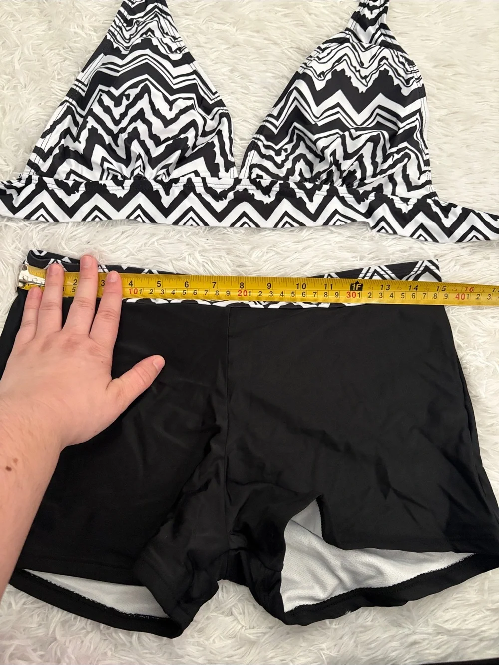 NEW Black And White Printed Halter Tie Swim Set Size XL From Amazon